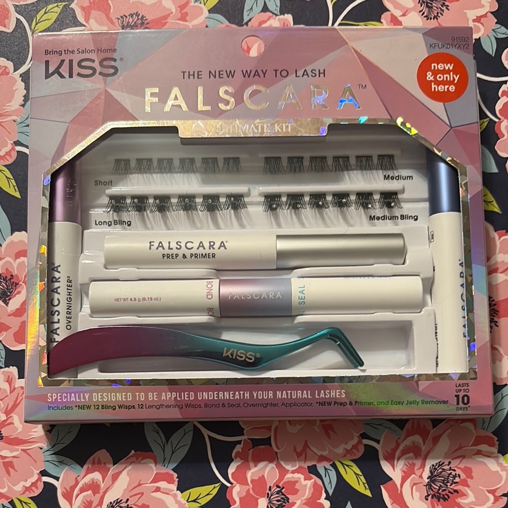 KISS Falscara Eyelash Kit with Purple and White Accents